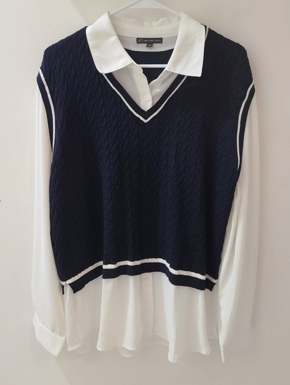 Adrianna Papell V‑Neck Sweater Vest Layered Blouse Navy Blue & White Sz XL - Picture 4 of 11